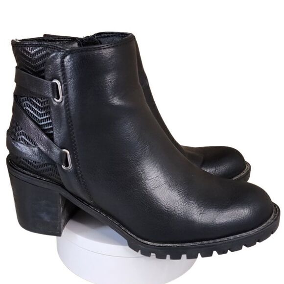 Baretraps- Women’s Hensley Black Vegan Faux Leather Bootie Ankle Boots, 6.5 - Picture 1 of 13